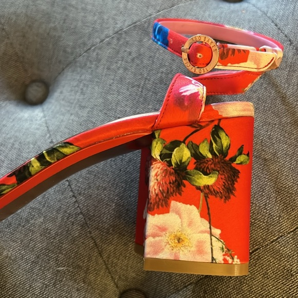 Ted Baker Rozie floral heels - Picture 6 of 7
